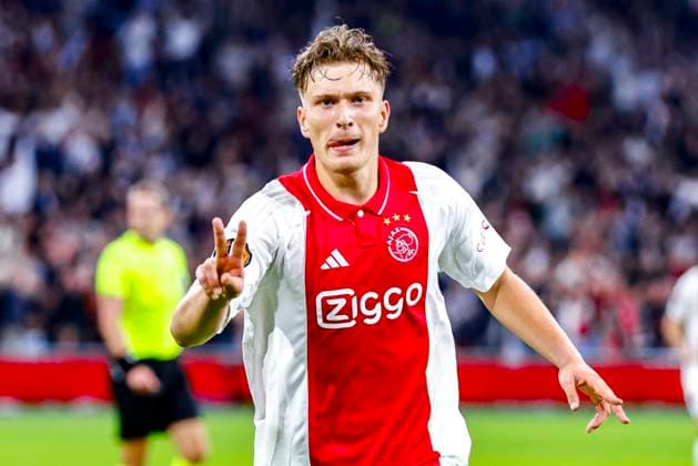 AMSTERDAM, 26-09-2024 , JohanCruijff Arena, football, UEFA Europa League, season 2024 2025, during the match Ajax - Besiktas, Ajax player Mika Godts scores the 4-0 and celebrate his goal Ajax - Besiktas  x26343272x Copyright: