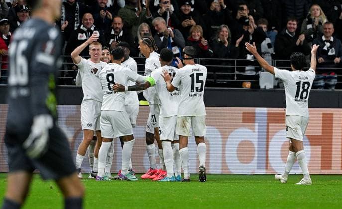 26 09 2024, xpsx, Fußball UEFA Europa League, Eintracht Frankfurt Viktoria Pilsen v l celebrate the goal, Torjubel zum 3 1 Torschütze Rasmus Kristensen Eintracht Frankfurt DFL DFB REGULATIONS PROHIBIT ANY USE OF PHOTOGRAPHS as IMAGE SEQUENCES and or QUASI VIDEO emspor Frankfurt
