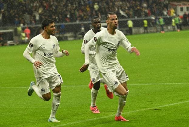 26 09 2024 Frankfurt am Main, Deutsche Bank Park UEFA Europa League Eintracht Frankfurt Viktoria Pilsen Goal celebration to 1 0 by scorer Hugo Ekitike Eintracht Frankfurt , Nr 11 DFL DFB REGULATIONS PROHIBIT ANY USE OF PHOTOGRAPHS AS IMAGE SEQUENCES AND OR QUASI VIDEO