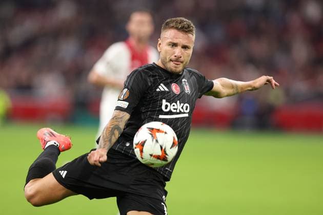 Sport Bilder des Tages 2024-09-26 AFC Ajax v Besiktas JK - UEFA Europa League 2024 25 League Phase MD1 AMSTERDAM, NETHERLANDS - SEPTEMBER 26: Ciro Immobile of Besiktas JK during the UEFA Europa League 2024 25 League Phase MD1 match between AFC Ajax and Besiktas JK at Johan Cruijff Arena on September 26, 2024 in Amsterdam, Netherlands. (Photo by Peter Lous BSR Agency) Amsterdam Netherlands Content not available for redistribution in The Netherlands directly or indirectly through any third parties. Copyright: xBSRxAgencyx