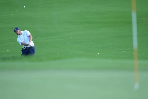 September 26, 2024, Montreal, Pq, Canada: United States team member Patrick Cantlay chips onto the sixth green during a first round four-ball match at the Presidents Cup golf tournament at the Royal Montreal Golf Club in Montreal, Thursday, Sept. 26, 2024. Canada News - September 26, 2024  - ZUMAc35_ 20240926_zaf_c35_155 Copyright: xChristinnexMuschix