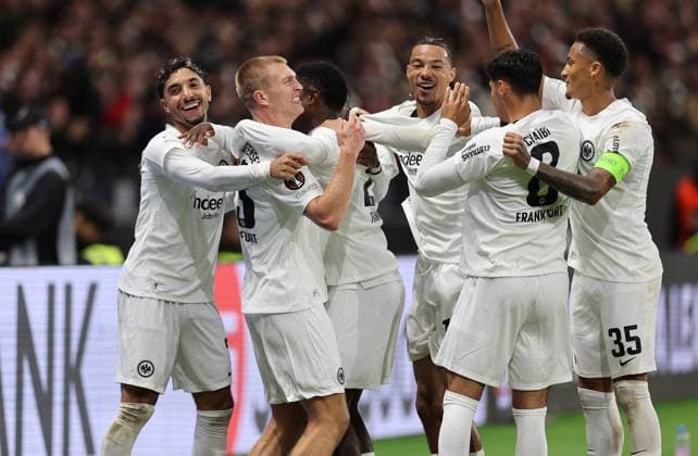 26 09 2024, Football UEFA Europa League, Eintracht Frankfurt FC Viktoria Pilsen, emonline, emspor, v l , Goal celebration, celebrate the goal by Rasmus Kristensen Eintracht Frankfurt , Goal celebration, celebrate the goal DFL DFB REGULATIONS PROHIBIT ANY USE OF PHOTOGRAPHS AS IMAGE SEQUENCES AND OR QUASI VIDEO xdcx Copyright: HMBxMedia