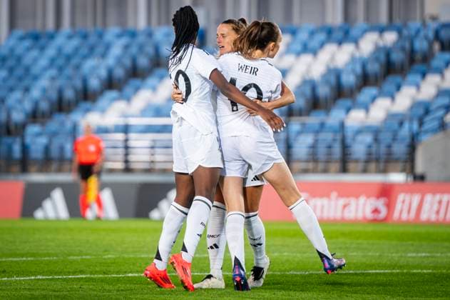 Real Madrid vs Sporting CP: UEFA Women s Champions League 2nd Round 2nd Leg Sandie Toletti of Real Madrid (C) celebrates her goal with his teammates Naomie Feller (L) and Caroline Weir (R) during the UEFA Women s Champions League 2nd Round 2nd Leg match between Real Madrid and Sporting CP at Estadio Alfredo Di Stefano on September 26, 2024 in Madrid, Spain. Madrid Estadio Alfredo Di Stefano Madrid Spain Copyright: xAlbertoxGardinx AGardin_20240926_Football_WChampions_Real_Madrid_vs_Sporting_052