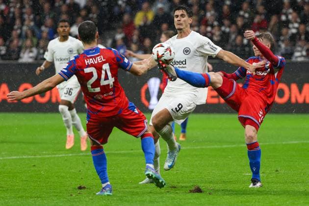 UEFA Europa League Eintracht Frankfurt Viktoria Pilsen on 26 09 2024 at Deutsche Bank Park in Frankfurt Igor Matanovic Frankfurt 9 against Milan Havel Viktoria Pilsen 24 and Pavel Sulc Viktoria Pilsen 31 MH