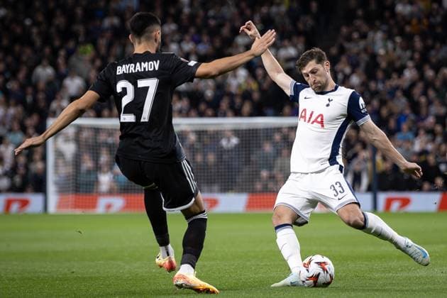Tottenham Hotspur v FK QARABAG Europa League 26 09 2024. QarabaÄü defender Toral Bayramov (q27) battles with Tottenham Hotspur defender Ben Davies (33) during the Europa League match between Tottenham Hotspur and FK Qarabag at Tottenham Hotspur Stadium, London, United Kingdom on 26 September 2024. Editorial use only , Copyright: xIanxStephenx PSI-20487-0067
