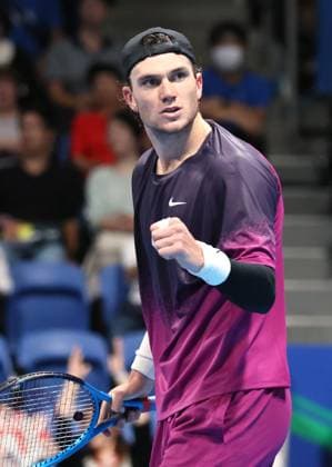 September 27, 2024, Tokyo, Japan - British Jack Draper clinches his fist as he defeated Hubert Hurkacz of Poland at the second round match of the Japan Open Tennis championships at the Ariake Colosseum in Tokyo on Friday, September 27, 2024. (photo by Yoshio Tsunoda AFLO) Noxthirdxpartyxsales  (0765074728st)