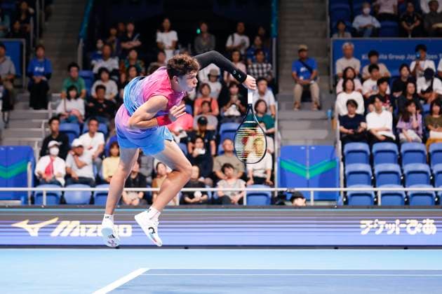 September 27, 2024, Tokyo, Japan: Ben SHELTON (USA) serves against Mariano NAVONE (ARG) during a Men s Singles match of the Kinoshita Group Japan Open Tennis Championships 2024 at the Ariake Coloseum. This is the longest-running ATP, Tennis Herren Tour tournament in Asia, first held in 1972. The tournaments run from September 23 to October 1st. Tokyo Japan - ZUMAm191 20240927_aap_m191_016 Copyright: xRodrigoxReyesxMarinx