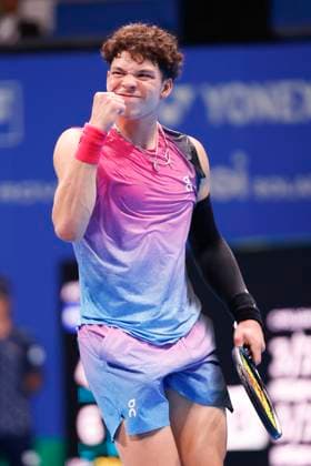 Sport Bilder des Tages September 27, 2024, Tokyo, Japan: Ben SHELTON (USA) reacts during a Men s Singles match against Mariano NAVONE (ARG) for the Kinoshita Group Japan Open Tennis Championships 2024 at the Ariake Coloseum. This is the longest-running ATP, Tennis Herren Tour tournament in Asia, first held in 1972. The tournaments run from September 23 to October 1st. Tokyo Japan - ZUMAm191 20240927_aap_m191_017 Copyright: xRodrigoxReyesxMarinx