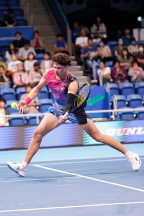 September 27, 2024, Tokyo, Japan: Ben SHELTON (USA) hits a return against Mariano NAVONE (ARG) during a Men s Singles match of the Kinoshita Group Japan Open Tennis Championships 2024 at the Ariake Coloseum. This is the longest-running ATP, Tennis Herren Tour tournament in Asia, first held in 1972. The tournaments run from September 23 to October 1st. Tokyo Japan - ZUMAm191 20240927_aap_m191_022 Copyright: xRodrigoxReyesxMarinx