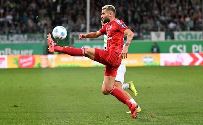 27 09 2024 Soccer Season 2024 2025 2 Soccer Bundesliga 07 Matchday SpVgg Greuther Fürth Kleeblatt Fortuna Düsseldorf Sportfoto Zink xwoxzix DFL regulations prohibit any use of photographs as image sequences and or quasi video only for editorial use Nicolas Gavory 34, Fortuna Düsseldorf F95