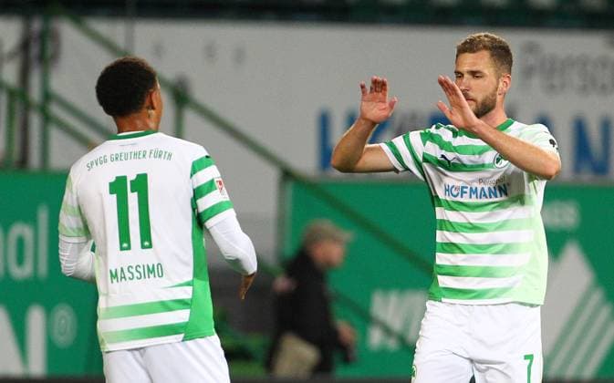 Totrjubel 1-1 Srbeny , SpVgg Greuther Fürth - Fortuna Düsseldorf , 2.Bundesliga - Spieltag 7 , Fußball , in den Sportpark Ronhof Stadion, Fürth, Bayern , Deutschland . September 27, 2024 - Photo: Davide Elias Ipa Photo Pressefoto DENL Copyright: xx
