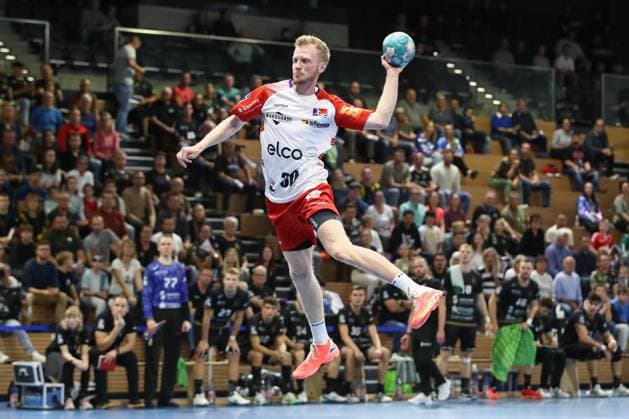 27 09 2024, xtgx, Handball 2 Bundesliga HC Elbflorenz Dresden HBW Balingen Weilstetten v l Sascha Pfattheicher Balingen, 30 at Siebenmeter Dresden