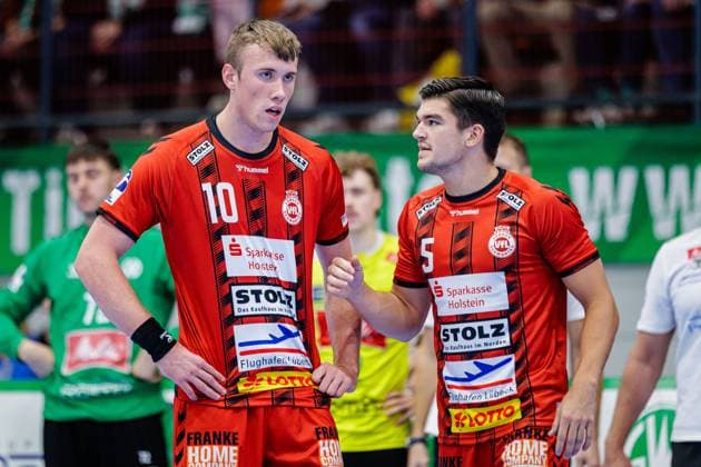 v l Ole Hagedorn VfL Luebeck Schwartau, 10 , Kaj Geenen VfL Luebeck Schwartau, 05 GER, GWD Minden vs VfL Luebeck Schwartau, Handball, 2 Bundesliga, Matchday 4, Season 2024 2025, 27 09 2024 GER, GWD Minden vs VfL Luebeck Schwartau, Handball, 2 Bundesliga, Matchday 4, Season 2024 2025, 27 09 2024 Luebbecke Copyright: xEibner-Pressefotox xJanxRollingerx EP_JSK
