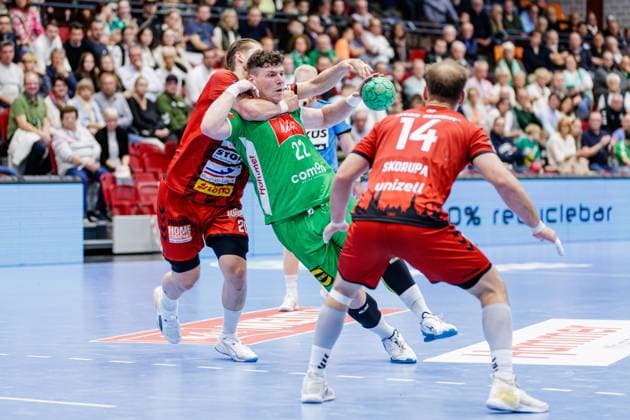 v l Leon Ciudad Benitez VfL Luebeck Schwartau, 20 , Philipp Vorlicek GWD Minden, 22 , Paul Skorupa VfL Luebeck Schwartau, 14 GER, GWD Minden vs VfL Luebeck Schwartau, Handball, 2 Bundesliga, Matchday 4, Season 2024 2025, 27 09 2024 GER, GWD Minden vs VfL Luebeck Schwartau, Handball, 2 Bundesliga, Matchday 4, Season 2024 2025, 27 09 2024 Luebbecke Copyright: xEibner-Pressefotox xJanxRollingerx EP_JSK