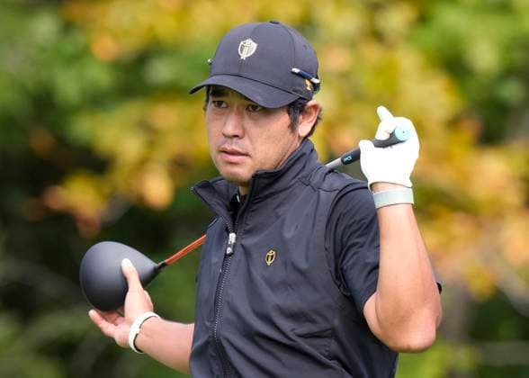 September 27, 2024, Montreal, Pq, Canada: International team member Hideki Matsuyama of Japan, watches his drive on the 4th hole during second round foursome match at the Presidents Cup golf tournament at Royal Montreal Golf Club in Montreal, Friday Sept. 27, 2024. Golf 2024: Presidents Cup: Round Two  - ZUMAc35_ 20240927_zaf_c35_033 Copyright: xFrankxGunnx