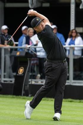 MONTREAL, QC - SEPTEMBER 27: International Team golfer Sungjae Im plays his shot from the first tee at the 2024 Presidents Cup on September 27, 2024 at The Royal Montreal Golf Club in Montreal, QC (Photo by Vincent Ethier Icon Sportswire) GOLF: SEP 27 Presidents Cup EDITORIAL USE ONLY Icon2409270421