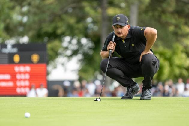 MONTREAL, QC - SEPTEMBER 27: International Team golfer Christiaan Bezuidenhout on the first green at the 2024 Presidents Cup on September 27, 2024 at The Royal Montreal Golf Club in Montreal, QC (Photo by Vincent Ethier Icon Sportswire) GOLF: SEP 27 Presidents Cup EDITORIAL USE ONLY Icon2409270990