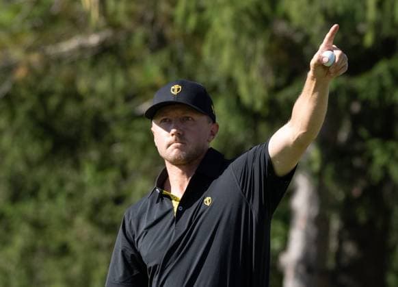 September 27, 2024, Montreal, Pq, CANADA: International team member Mackenzie Hughes of Canada, celebrates his birdie on the eighth hole of their second round foursome match at the Presidents Cup golf tournament at the Royal Montreal Golf Club, in Montreal, Friday, Sept. 27, 2024. Canada News - September 27, 2024 - ZUMAc35_ 20240927_zaf_c35_133 Copyright: xChristinnexMuschix