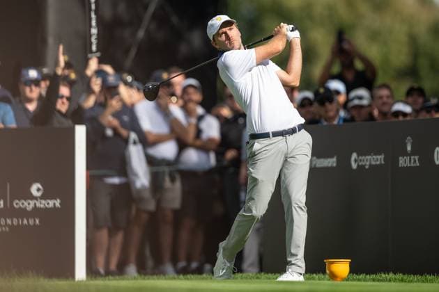 MONTREAL, QC - SEPTEMBER 27: Team USA golfer Russell Henley plays his shot from the sixth tee at the 2024 Presidents Cup on September 27, 2024 at The Royal Montreal Golf Club in Montreal, QC (Photo by Vincent Ethier Icon Sportswire) GOLF: SEP 27 Presidents Cup EDITORIAL USE ONLY Icon2409273162