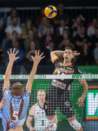 Attack of Berlin 15 REICHERT Volleyball Bundesliga Men, WWK Volleys Herrsching RECYCLING Volleys Berlin 0 3, 2 Matchday, Season 2024 2025, on 27 09 2024 in Munich, B M W P A R K, Germany Source Copyright Credit Oryk HAIST xVOLLEYBALL-HERRSCHING-BERLINx