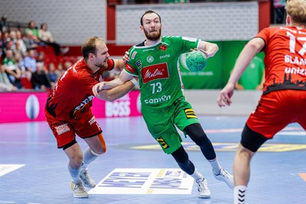 v l Paul Skorupa VfL Luebeck Schwartau, 14 , Alexander Weck GWD Minden, 73 GER, GWD Minden vs VfL Luebeck Schwartau, Handball, 2 Bundesliga, Matchday 4, Season 2024 2025, 27 09 2024 GER, GWD Minden vs VfL Luebeck Schwartau, Handball, 2 Bundesliga, Matchday 4, Season 2024 2025, 27 09 2024 Luebbecke Copyright: xEibner-Pressefotox xJanxRollingerx EP_JSK