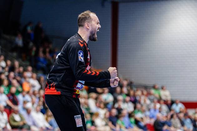 Nils Conrad VfL Luebeck Schwartau, 49 cheers GER, GWD Minden vs VfL Luebeck Schwartau, Handball, 2 Bundesliga, Matchday 4, Season 2024 2025, 27 09 2024 GER, GWD Minden vs VfL Luebeck Schwartau, Handball, 2 Bundesliga, Matchday 4, Season 2024 2025, 27 09 2024 Luebbecke Copyright: xEibner-Pressefotox xJanxRollingerx EP_JSK