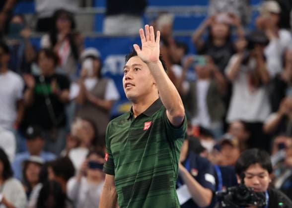 Kei Nishikori thanks the crowd, fans after the win, Kinoshita Group Japan Open Tennis Championships, Tokyo, Japan Copyright: xJuergenxHasenkopfx