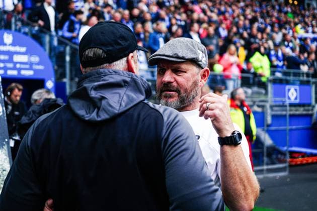 Lukas Kwasniok SC Paderborn, Coach and Steffen Baumgart Hambuger SV, Coach GER, Hamburger SV vs SC Paderborn 07, Football, 2 Bundesliga, Matchday 7, Season 2024 2025, 28 09 2024 DFL REGULATIONS PROHIBIT ANY USE OF PHOTOGRAPHS AS IMAGE SEQUENCES AND OR QUASI VIDEO GER, Hamburger SV vs SC Paderborn 07, Football, 2 Bundesliga, Matchday 7, Season 2024 2025, 28 09 2024 Hamburg Copyright: xEibner-Pressefoto MarcelxvonxFehrnx EP_MFN