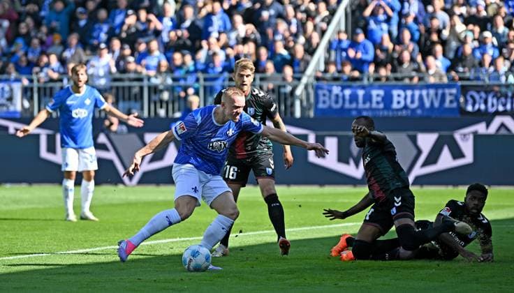 28 09 2024, xfux, Fussball 2 Bundesliga, SV Darmstadt 98 1 FC Magdeburg, v l Torschuetze Torschütze Isac Lidberg SV Darmstadt 98 Goal scored, Tor zum 1 0 DFL DFB REGULATIONS PROHIBIT ANY USE OF PHOTOGRAPHS as IMAGE SEQUENCES and or QUASI VIDEO Licensing of the photographic work to and or by SV Darmstadt 1898 e V and subsidiaries is not permitted No release of or sale to SV Darmstadt 1898 e V Darmstadt
