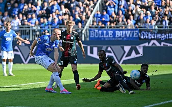 28 09 2024, xfux, Fussball 2 Bundesliga, SV Darmstadt 98 1 FC Magdeburg, v l Torschuetze Torschütze Isac Lidberg SV Darmstadt 98 Goal scored, Tor zum 1 0 DFL DFB REGULATIONS PROHIBIT ANY USE OF PHOTOGRAPHS as IMAGE SEQUENCES and or QUASI VIDEO Licensing of the photographic work to and or by SV Darmstadt 1898 e V and subsidiaries is not permitted No release of or sale to SV Darmstadt 1898 e V Darmstadt