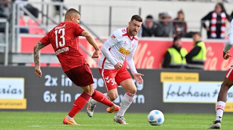 28 09 2024 Soccer Season 2024 2025 2 Soccer Bundesliga 07 Matchday SSV Jahn Regensburg 1 FC Kaiserslautern Lautern FCK Rote Teulfel Sportfoto Zink xwoxzix DFL regulations prohibit any use of photographs as image sequences and or quasi video only for editorial use Erik Wekesser 13, 1 FC Kaiserslautern FCK Christian Kühlwetter 30, SSV Jahn Regensburg