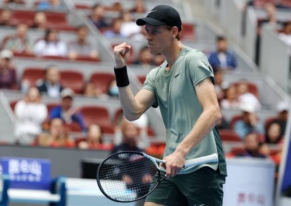 (240928) -- BEIJING, Sept. 28, 2024 -- Jannik Sinner reacts during the men s singles second round match between Jannik Sinner of Italy and Roman Safiullin of Russia at 2024 China Open tennis tournament in Beijing, capital of China, Sept. 28, 2024. ) (SP)CHINA-BEIJING-TENNIS-CHINA OPEN-MEN S SINGLES (CN) ZhangxChenlin 