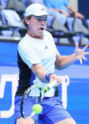September 28, 2024, Tokyo, Japan - Alex Michelsen of the United States retuens the ball against Christopher O connell of Australia at the second round match of the Japan Open Tennis championships at the Ariake Colosseum in Tokyo on Saturday, September 28, 2024. (photo by Yoshio Tsunoda AFLO) Noxthirdxpartyxsales  (0765381573st)
