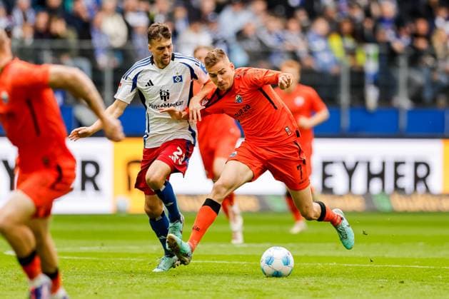 Hamburg, 28 September 2024 Football, 2 Bundesliga 2024 25, Hamburger SV SC Paderborn 07 Jonas Meffert Hamburger SV, 23 , Filip Bilbija SC Paderborn 07, 7 DFL REGULATIONS PROHIBIT ANY USE OF PHOTOGRAPHS AS IMAGE SEQUENCES AND OR QUASI VIDEO