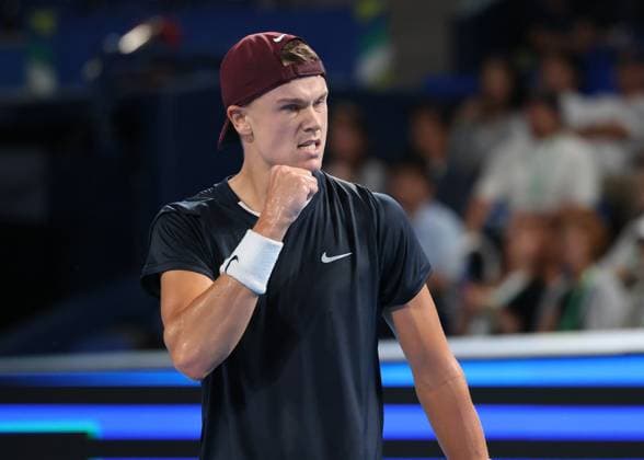 Holger Rune makes a fist and cheers, cheers, joy, emotion, Kinoshita Group Japan Open Tennis Championships, Tokyo, Japan Copyright: xJuergenxHasenkopfx