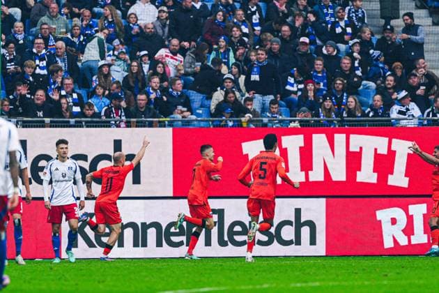 Goal celebration SC Paderborn after goal to 0 1 Filip Bilbija SC Paderborn, 07 GER, Hamburger SV vs SC Paderborn 07, Football, 2 Bundesliga, Matchday 7, Season 2024 2025, 28 09 2024 DFL REGULATIONS PROHIBIT ANY USE OF PHOTOGRAPHS AS IMAGE SEQUENCES AND OR QUASI VIDEO GER, Hamburger SV vs SC Paderborn 07, Football, 2 Bundesliga, Matchday 7, Season 2024 2025, 28 09 2024 Hamburg Copyright: xEibner-Pressefoto MarcelxvonxFehrnx EP_MFN