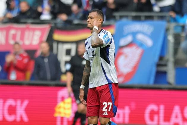 GER,Hamburg, Fußball, DFB, Hamburger SV vs SC Paderborn, im Hamburger Volksparkstadion , 28 09 2024, v l Davie Selke Hamburger SV macht das 2 2 für den Hamburger SV DFL regulations prohibit any use of photographs as image sequences and or quasi video Copyright: HMBxMedia FernandoxSoares