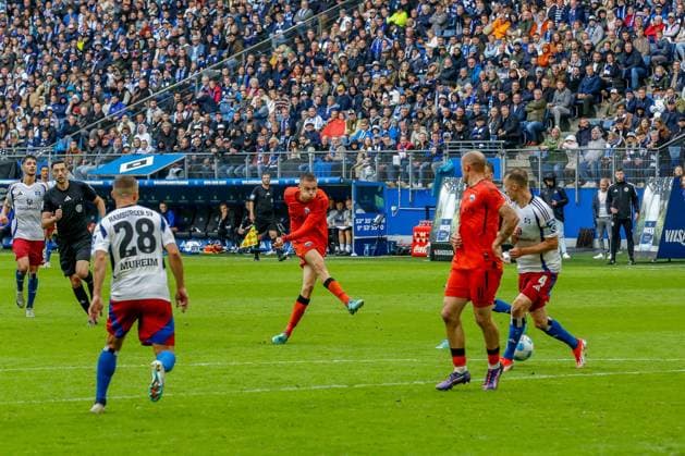 Schonlau Sebastian HSV goal kick Filip Bilbija Paderborn Germany , Hamburg , Volksparkstadion , Football , 2 Bundesliga , Hamburger SV SC Paderborn