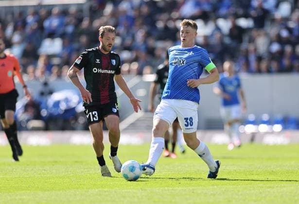 28 09 2024, xdcx, Soccer 2 Bundesliga, SV Darmstadt 98 1 FC Magdeburg, emonline, emspor, despor, v l , Connor Krempicki 1 FC Magdeburg , Clemens Riedel SV Darmstadt 98 DFL DFB REGULATIONS PROHIBIT ANY USE OF PHOTOGRAPHS AS IMAGE SEQUENCES AND OR QUASI VIDEO Copyright: HMBxMedia Claus