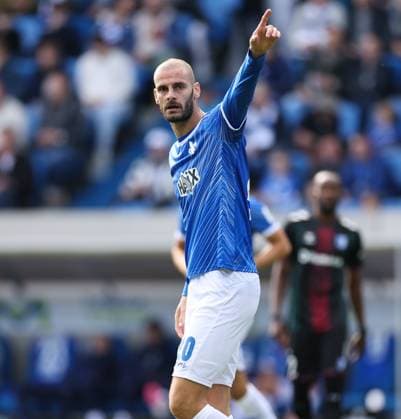 28 09 2024, xdcx, Soccer 2 Bundesliga, SV Darmstadt 98 1 FC Magdeburg, emonline, emspor, despor, v l , Aleksandar Vukotic SV Darmstadt 98 gives instructions, gesticulates, gesticulate with arms gives instructions, gesticulate DFL DFB REGULATIONS PROHIBIT ANY USE OF PHOTOGRAPHS AS IMAGE SEQUENCES AND OR QUASI VIDEO Copyright: HMBxMedia Claus