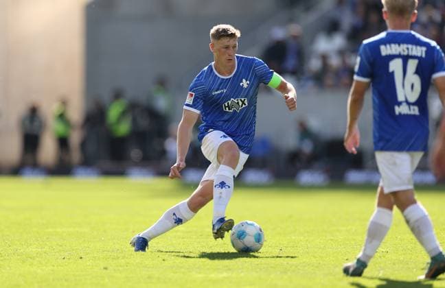 28 09 2024, xdcx, Soccer 2 Bundesliga, SV Darmstadt 98 1 FC Magdeburg, emonline, emspor, despor, v l , Clemens Riedel SV Darmstadt 98 DFL DFB REGULATIONS PROHIBIT ANY USE OF PHOTOGRAPHS AS IMAGE SEQUENCES AND OR QUASI VIDEO Copyright: HMBxMedia Claus