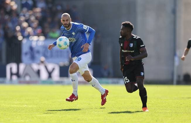 28 09 2024, xdcx, Soccer 2 Bundesliga, SV Darmstadt 98 1 FC Magdeburg, emonline, emspor, despor, v l , Aleksandar Vukotic SV Darmstadt 98 , Daniel Heber 1 FC Magdeburg DFL DFB REGULATIONS PROHIBIT ANY USE OF PHOTOGRAPHS AS IMAGE SEQUENCES AND OR QUASI VIDEO Copyright: HMBxMedia Claus