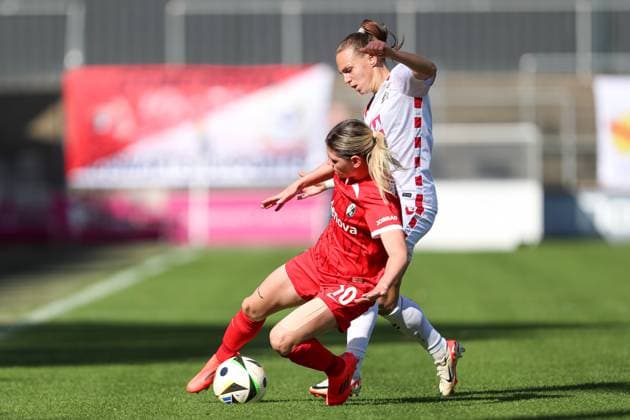 Eileen Campbell SC Freiburg and Dora Zeller 1 FC Koeln battle for the ball during the Woman Bundesliga match between 1 FC Köln and SC Freiburg at Franz Kremer Stadion on September 28, 2024 in Cologne, Germany Germany Photo by Oliver Kaelke DeFodi Images Eileen Campbell SC Freiburg and Dora Zeller 1 FC Koeln battle for the ball during the Woman Bundesliga match between 1 FC Köln and SC Freiburg at Franz Kremer Stadion on September 28, 2024 in Köln, Germany Photo by Oliver Kaelke DeFodi Images DFL regulations prohibit any use of photographs as image sequences and or quasi video Defodi 003 678 2024 09 28 OK KOESCF 0674 Defodi-003 DFL regulations prohibit any use of photographs as image sequences and or quasi-video.