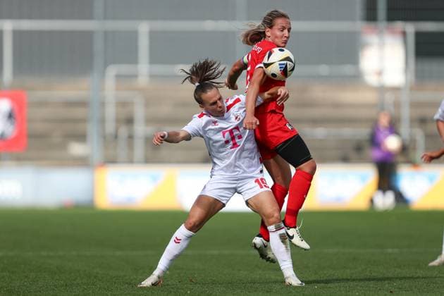 Dora Zeller 1 FC Koeln and Lisa Karl SC Freiburg battle for the ball during the Woman Bundesliga match between 1 FC Koeln and SC Freiburg at Franz Kremer Stadion on September 28, 2024 in Cologne, Germany Germany Photo by Oliver Kaelke DeFodi Images Dora Zeller 1 FC Koeln and Lisa Karl SC Freiburg battle for the ball during the Woman Bundesliga match between 1 FC Köln and SC Freiburg at Franz Kremer Stadion on September 28, 2024 in Köln, Germany Photo by Oliver Kaelke DeFodi Images DFL regulations prohibit any use of photographs as image sequences and or quasi video Defodi 003 678 2024 09 28 OK KOESCF 0929 Defodi-003 DFL regulations prohibit any use of photographs as image sequences and or quasi-video.