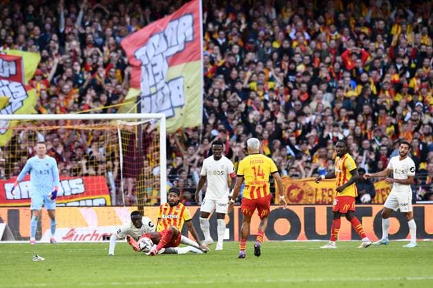 RC Lens v OGC Nice - Ligue 1 McDonald s 2024 2025 33 Antoine MENDY (ogcn) - 11 Angelo FULGINI (rcl) during the Ligue 1 McDonald s match between Lens and Nice at Stade Bollaert-Delelis on September 28, 2024 in Lens, France. Lens France  Copyright: xFEPx 776214362