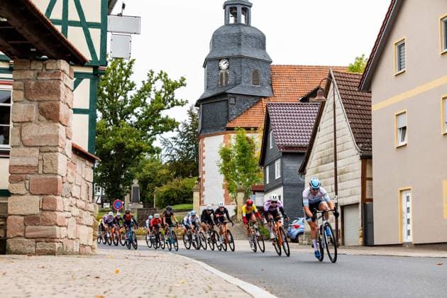 28 09 2024, GER, racing bike, national league, women elite, season 2024, final run Müller Die lila Logistik Rad Bundesliga The picture shows impressions of the racing bike race, athletes inside during the competition 98574 Schmalkalden Gradierwerk Solewelt Moorgru Thuringia Germany