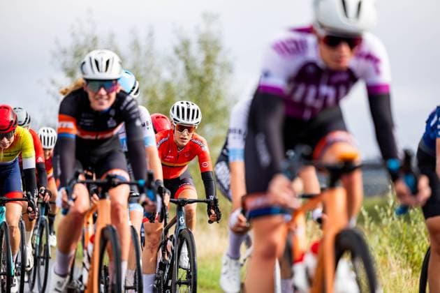 28 09 2024, GER, racing bike, national league, women elite, season 2024, final run Müller Die lila Logistik Rad Bundesliga The picture shows impressions of the racing bike race, athletes inside during the competition 98574 Schmalkalden Gradierwerk Solewelt Moorgru Thuringia Germany