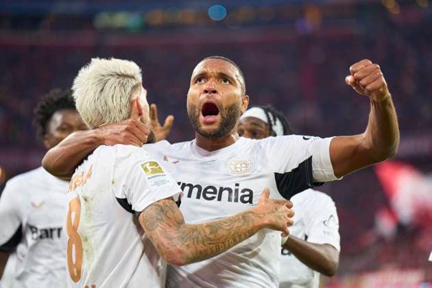 Robert Andrich, Lev 8 scores, shoots goal , Tor, Treffer, Torschuss, 0-1 celebrates his goal, happy, laugh, celebration, with Jonathan TAH, Lev 4 in the match FC BAYERN MUENCHEN - BAYER 04 LEVERKUSEN on Sep 28, 2024 in Munich, Germany. Season 2024 2025, 1.Bundesliga, FCB,, München, matchday 5, 5.Spieltag