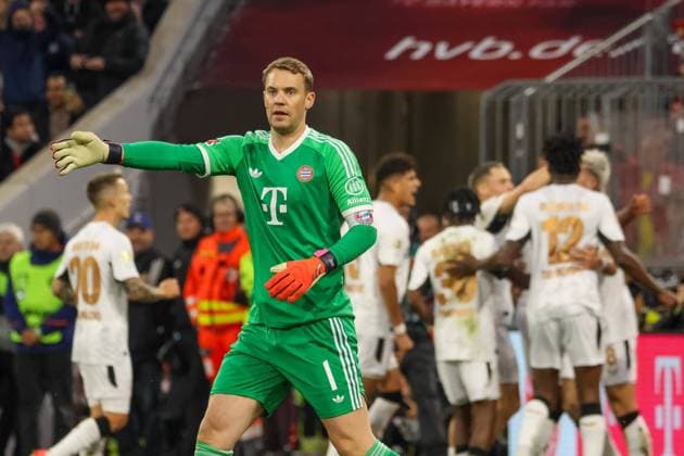 Manuel Neuer FC Bayern Muenchen, 01 after the 0 1, FC Bayern Muenchen vs Bayer 04 Leverkusen , Football, Bundesliga, Matchday 5, Season 24 25, 28 09 2024, DFL REGULATES PROHIBIT ANY USE OF PHOTOGRAPHS AS IMAGE SEQUENCES, FC Bayern Muenchen vs Bayer 04 Leverkusen , Football, Bundesliga, Matchday 5, Season 24 25, 28 09 2024 Muenchen Copyright: xEibner-Pressefoto JennixMaulx EP_JML