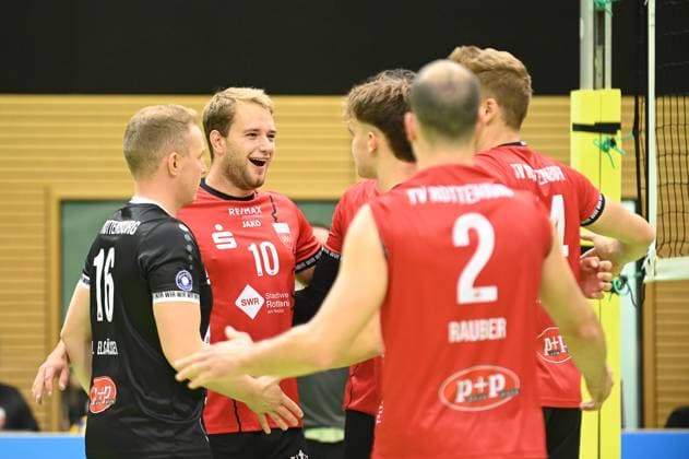 Jannik Lehmann TV Rottenburg, 10 , Johannes Elsaesser TV Rottenburg, 16 cheer GER, TV Rottenburg vs Dentalservice Gust VC Dresden, Volleyball, Men, 2 Bundesliga, Season 24 25, 28 09 2024 GER, TV Rottenburg vs Dentalservice Gust VC Dresden, Volleyball, Men, 2 Bundesliga, Season 24 25, 28 09 2024 Rottenburg Copyright: xEibner-Pressefoto NicolasxWoernx EP_NWN